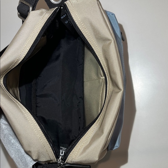 NWOT Marimekko My Things Crossbody Bag - Fog Blue/Sand - Picture 9 of 16